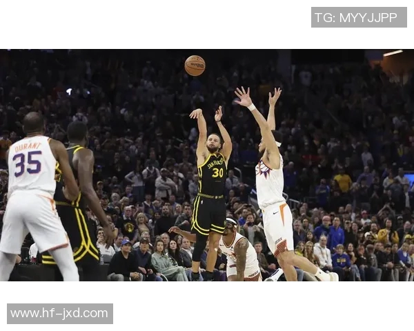 库里三分大赛决赛狂轰20球创历史纪录引发全场欢呼