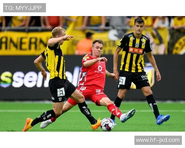 W德与莫尔德的精彩对决揭示了足球战术的博弈与球队实力的较量 W德与莫尔德的精彩对决揭示了足球战术的博弈与球队实力的较量