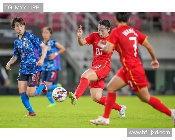 中国与日本足球全主力对决精彩瞬间回顾与分析 中国与日本足球全主力对决精彩瞬间回顾与分析