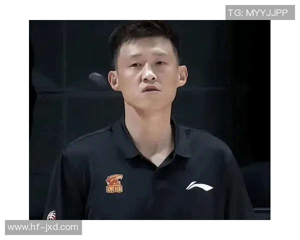 周鹏：从篮球场上的传奇到生活中的榜样，如何塑造自己的多元人生