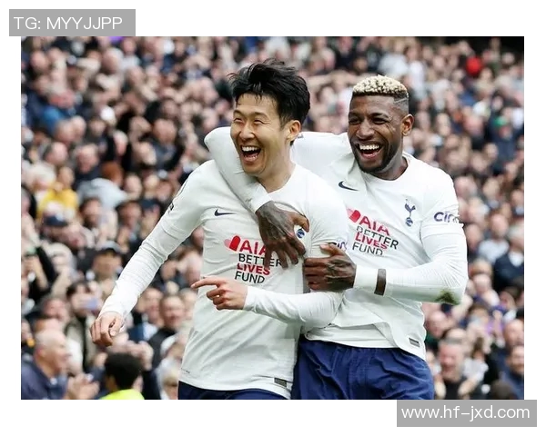 热刺与利物浦女球迷激情对决赛场外的友谊与热爱交织