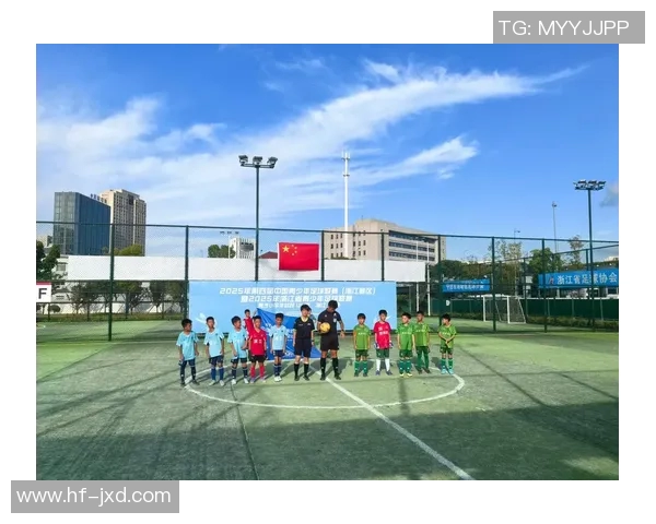 冈萨与磐田喜悦的激烈对决展现足球魅力与团队精神