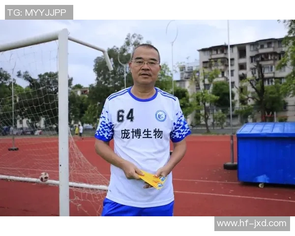 吴强谈足球生涯：从青涩少年到职业球员的心路历程回顾